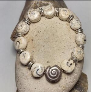 Himalayan Naga Conch Bracelet Shell Bead Sterling Silver Antique